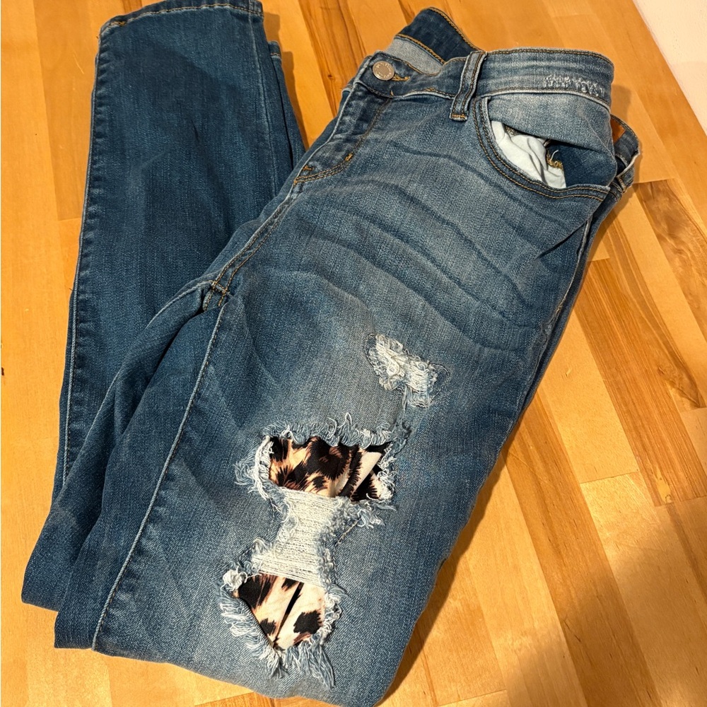 Women’s Judy Blue Distressed Skinny Jeans Leopard Patch Size 15/32
